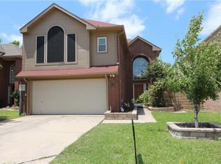 2114 Montclair Ln, Lewisville, TX 75067