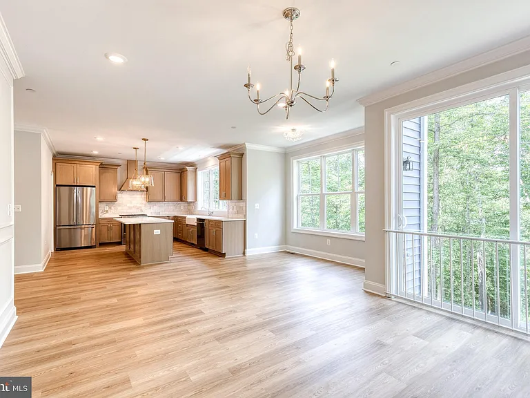610 Echo Cove Dr — Photo 8