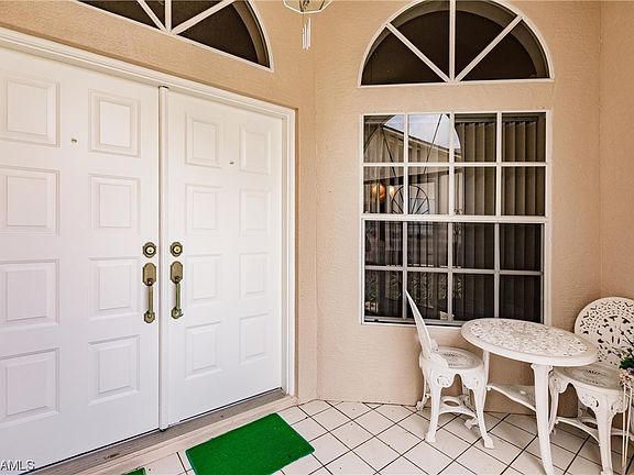 4th image of 3290 Clubview Dr