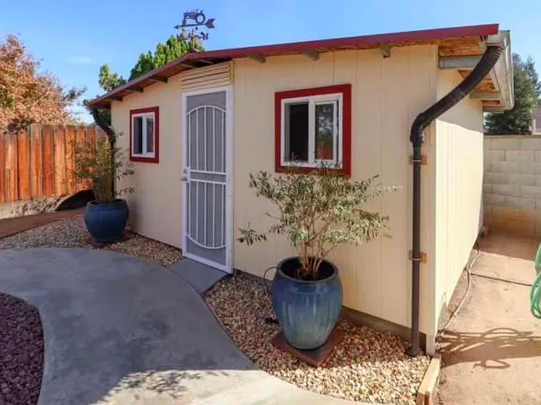 442 E Audubon Dr — Photo 10