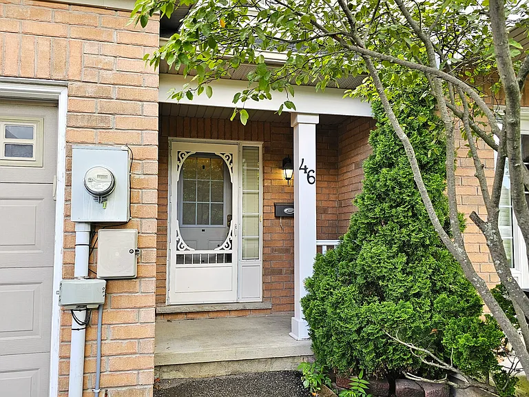 46 Chloe St — Photo 2