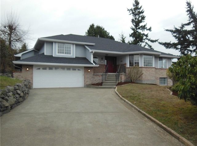 1st image of 3615 Oakmont Pl NE