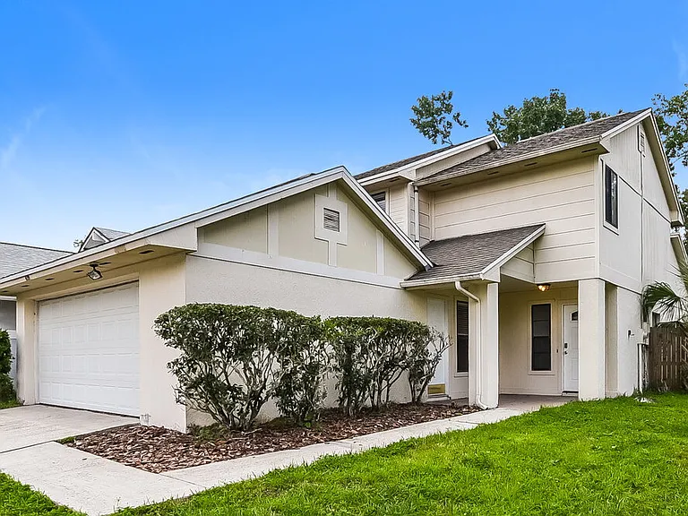 439 E Springtree Way — Photo 4