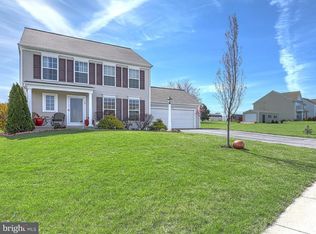 75 Centre Ct, Red Lion, PA 17356