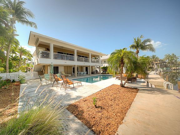 4th image of 21 Driftwood Dr