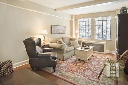 2nd image of 325 E 41st St APT 306