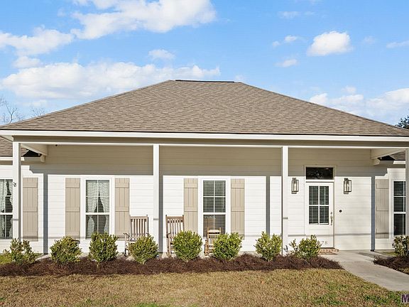 3rd image of 18478 Magnolia Est