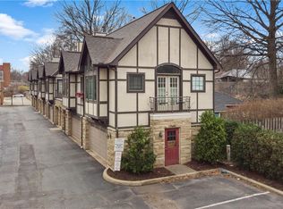 2425 Derbyshire Ct #B4-C, Cleveland Heights, OH 44106