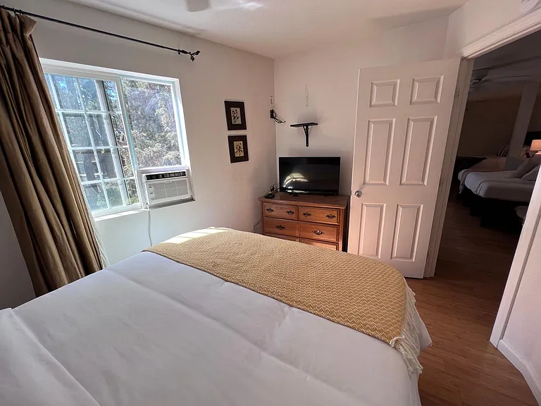 501 Irving Way — Photo 9