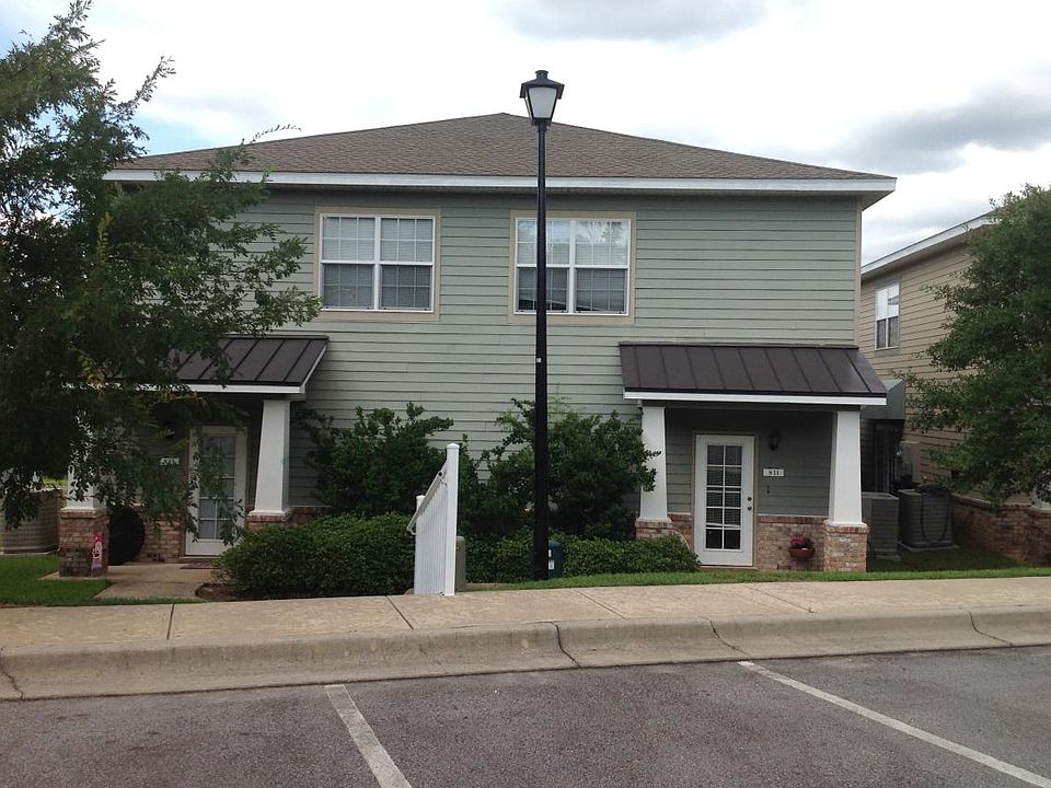 1st image of 823 Arbor Lake Dr