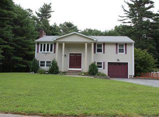 84 Wisteria Dr, Coventry, RI 02816