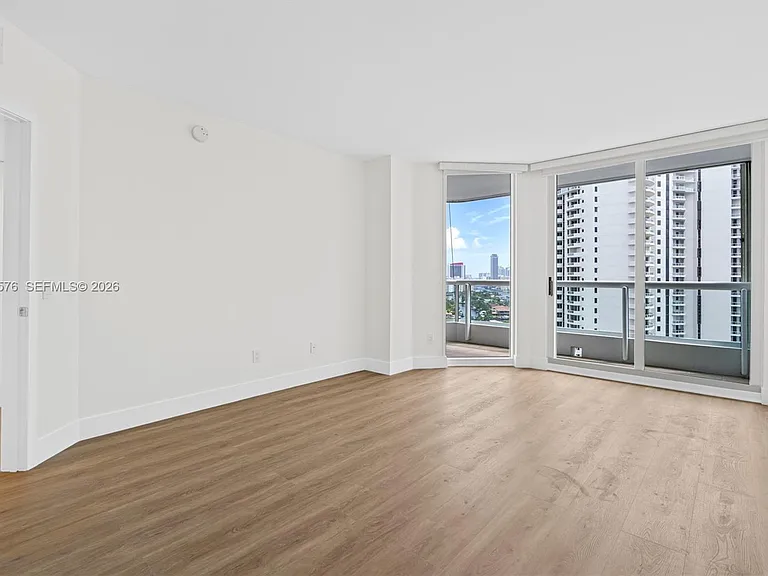 21055 Yacht Club Dr #1903 — Photo 13