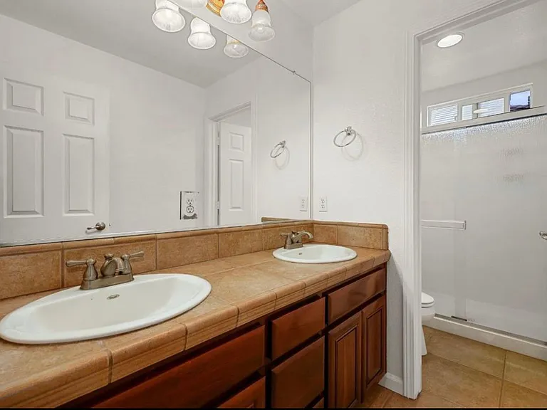 2090 Wisteria Pl — Photo 33