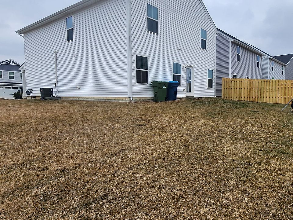 1st image of 433 Stolte Dr #433