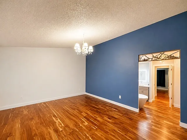 716 Parkway Ct NE — Photo 16