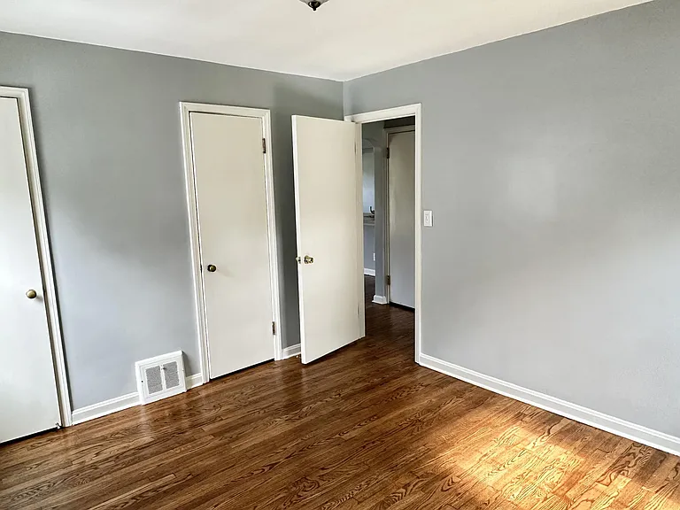 5680 Shawnee Dr — Photo 10