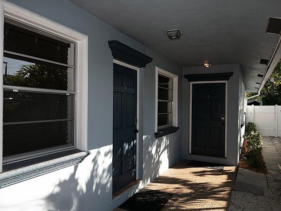 4th image of 619 SE 14th Court
