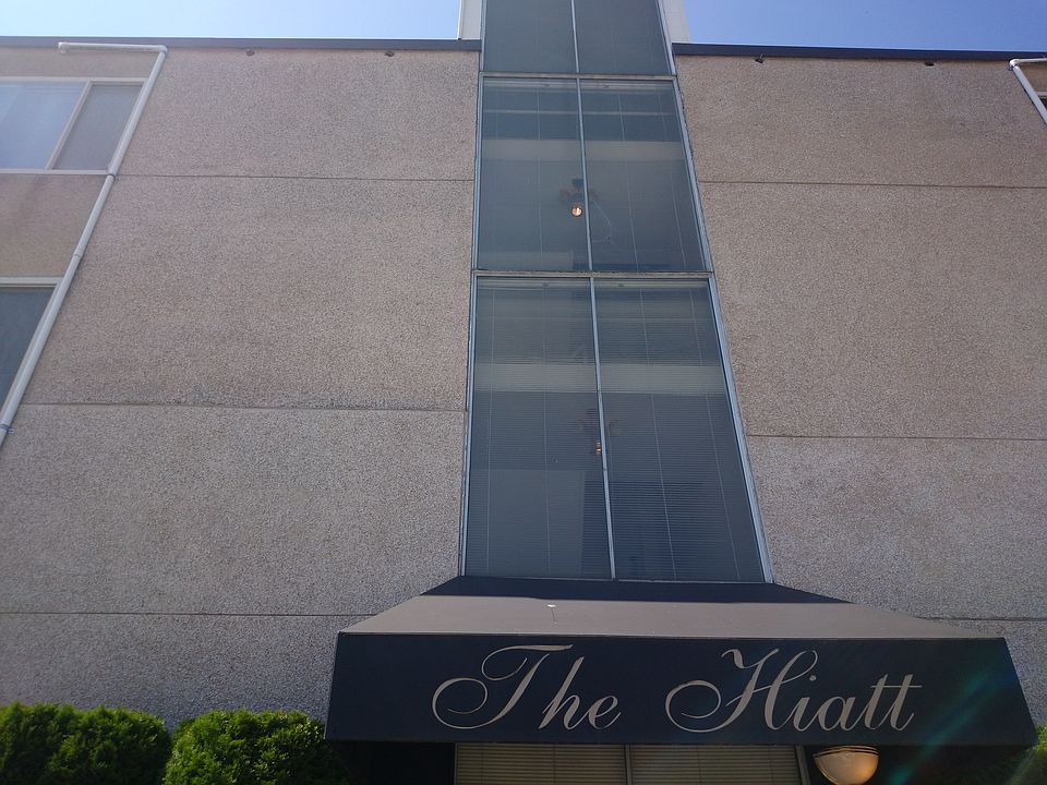 1st image of 4701 15th Ave NE APT 307