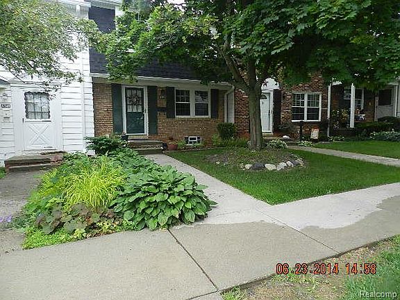 2nd image of 42653 Savoy Ct