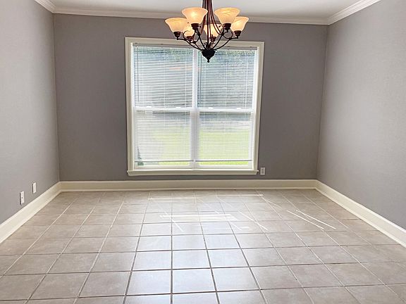 4th image of 3065 Willow Pl #D