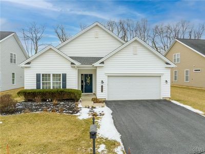 1023 Resolution Dr, Bethlehem, PA, 18017