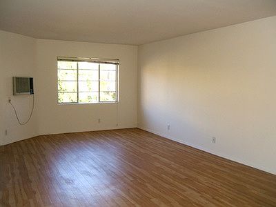 3rd image of 1819 Parnell Ave APT 8