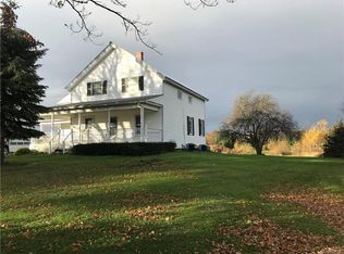 6086 Benning Rd, West Falls, NY 14170