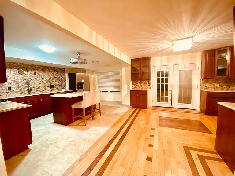 226 Moses Milch Dr — Photo 3