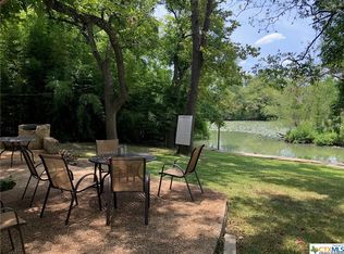 2303 Lakewood Dr, Seguin, TX 78155