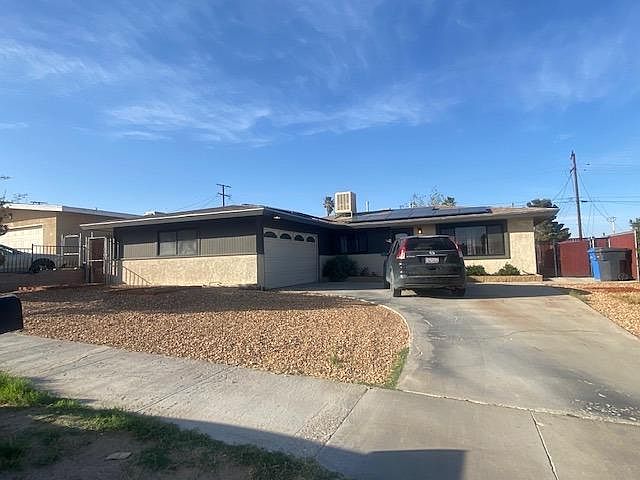1st image of 1225 E Navajo St