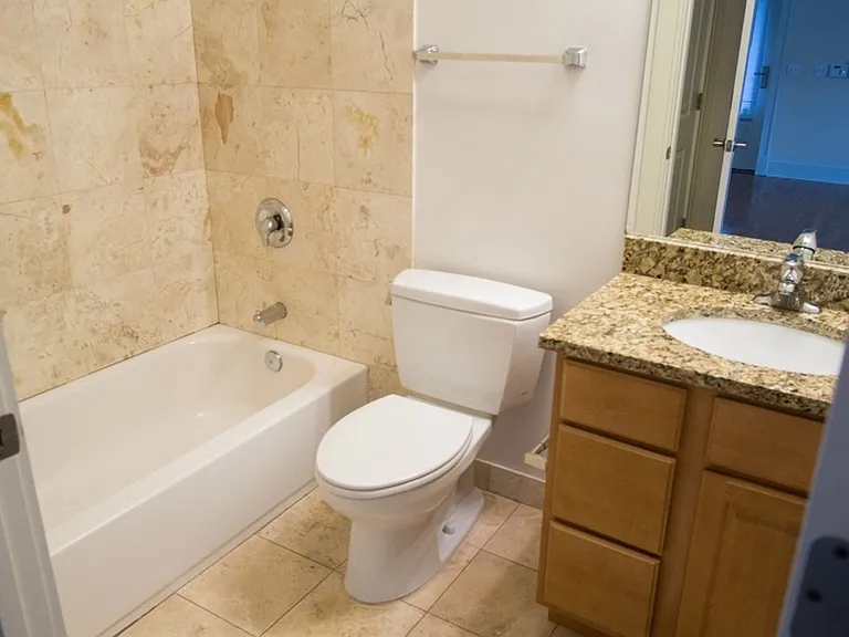 4501 Manchester Ave — Photo 12