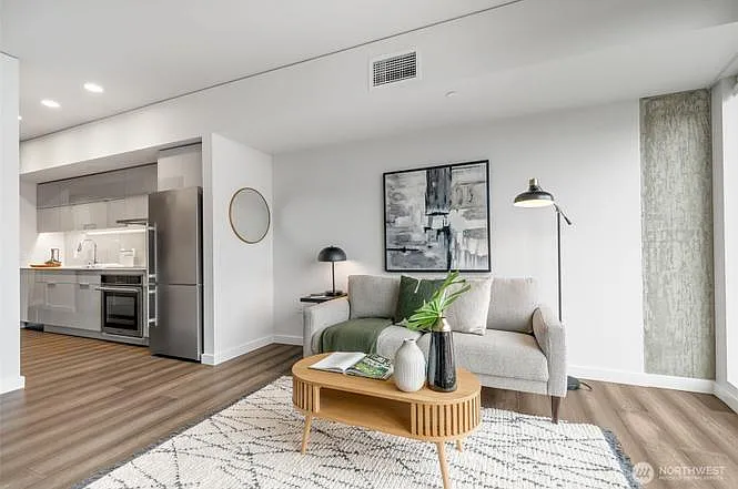 1 bed, 556 sqft, $1,800 — Photo 4