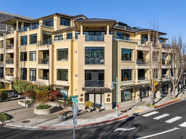 210 Market Street #303, Kirkland, WA 98033