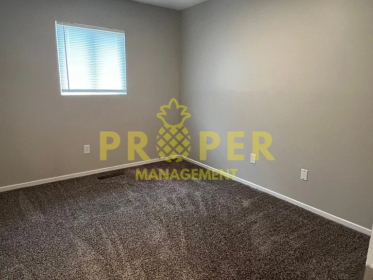3913 Palmerston Ave — Photo 6