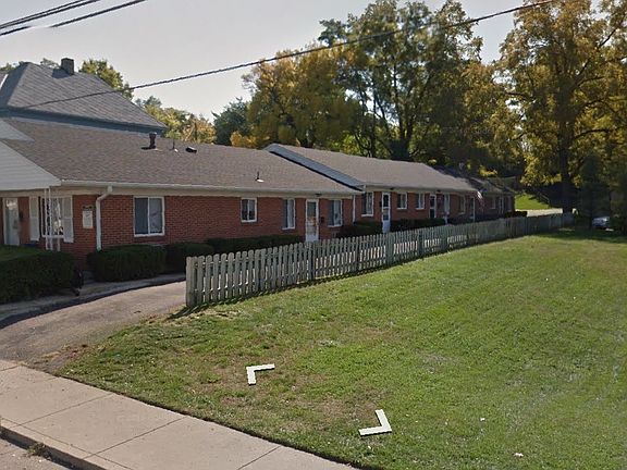 2nd image of 716 Wyoming St APT C