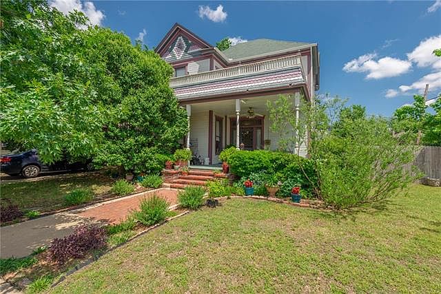 1st image of 1825 College Ave