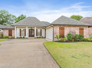 204 Cedar Lake Dr, Youngsville, LA 70592
