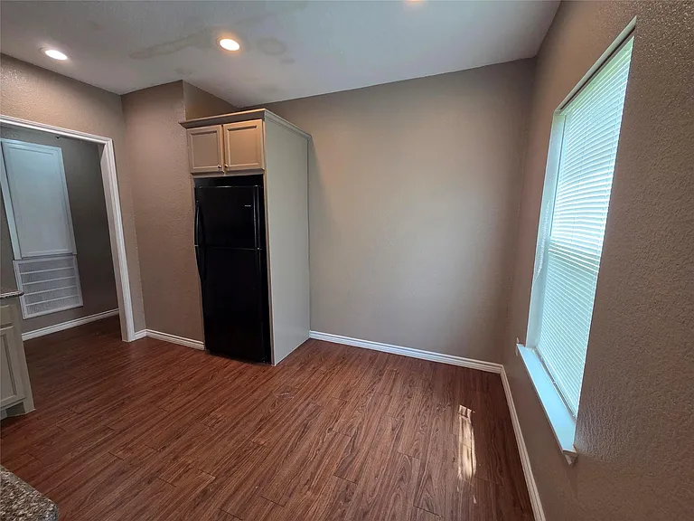 438 Spence Ln — Photo 13