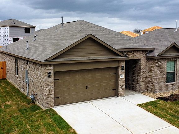 3rd image of 311 Micah Ln