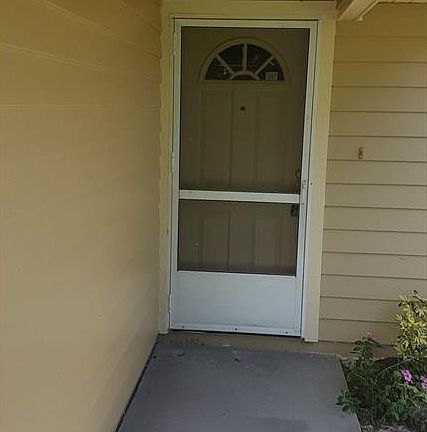 3rd image of 9360 101st Ave