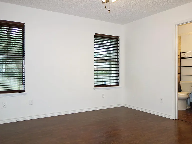7014 Riverton Dr — Photo 12