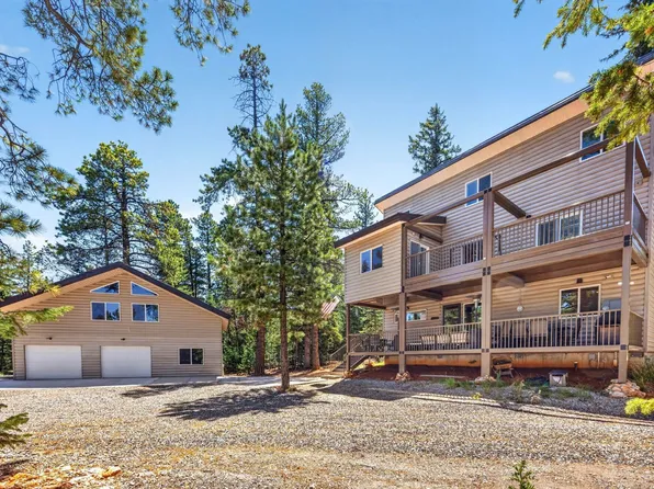 1940 N Betty's Pl, Duck Creek Village, UT 84762
