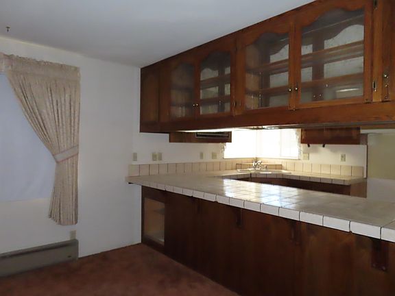 4th image of 2626 Sequoia Way