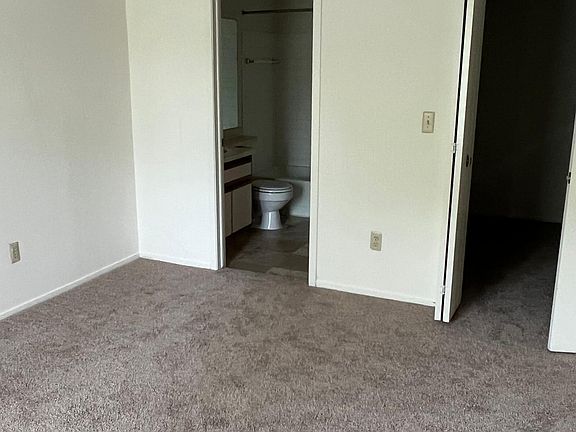 4th image of 2750 Windwood Dr