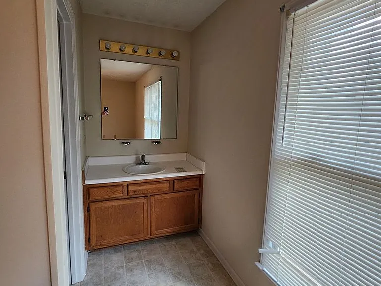 6605 Omni Ct — Photo 14