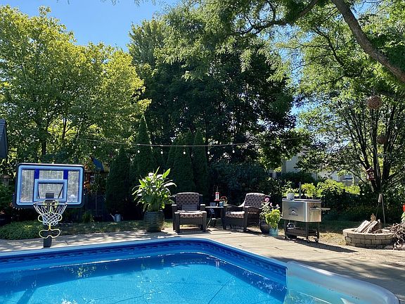 4th image of 1314 Thorndale Ln