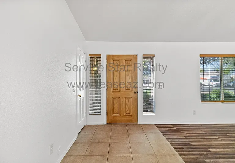 8656 E Crescent Ave — Photo 4