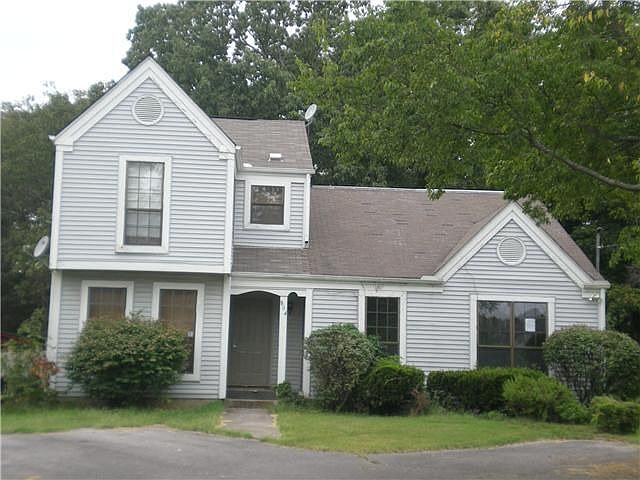 2nd image of 806 Lake Terrace Dr