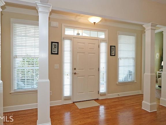 3rd image of 2028 Macland Square Dr