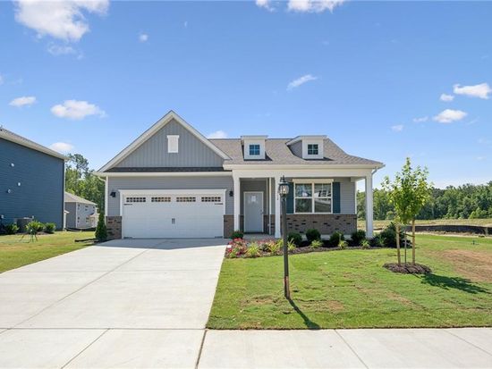 112 Gallop Way, Yorktown, VA 23690